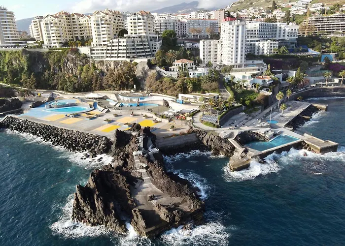 Sea And Sun 4 - Oliveira Apartment Funchal (Madeira)
